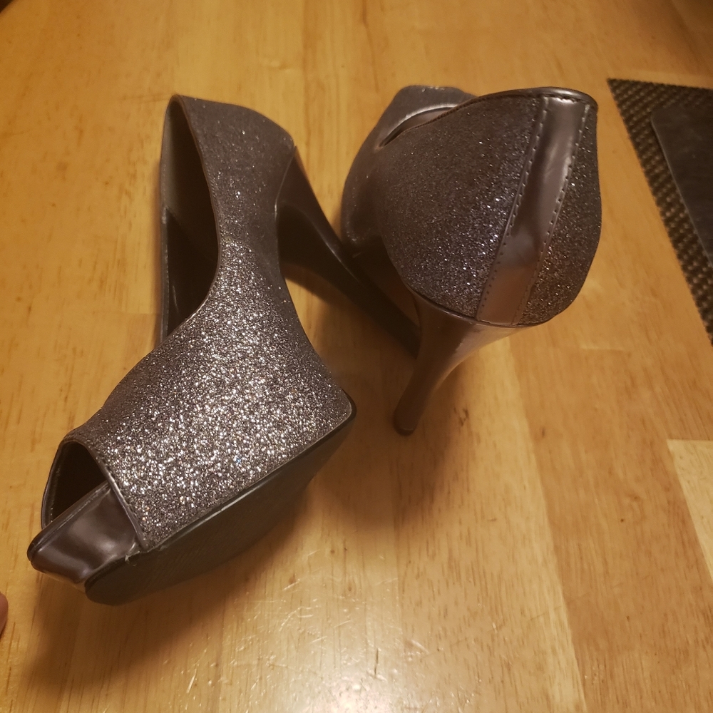 Shoe